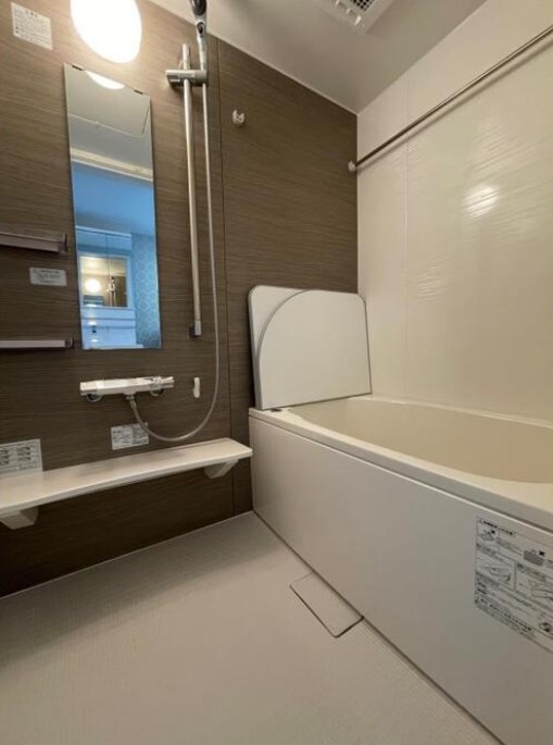 バス・シャワールーム