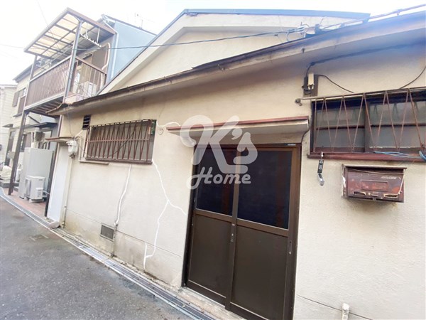 その他共有部分　明るい玄関です