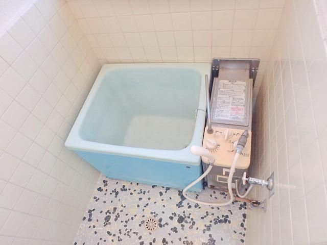 バス・シャワールーム　★追い焚き付き★