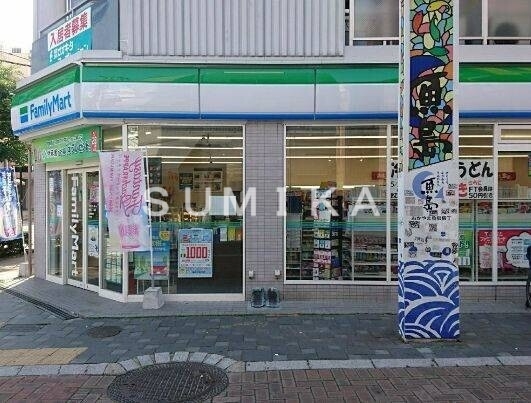 コンビニ　ファミリーマート表町二丁目店（コンビニ）まで116m