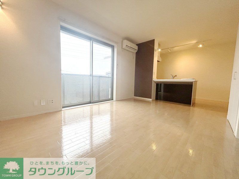 居室・リビング　フローリング