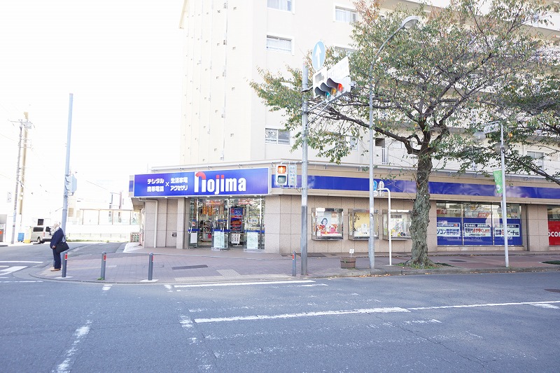 ショッピングセンター　ノジマ　たまプラーザ店（ショッピングセンター）まで448m