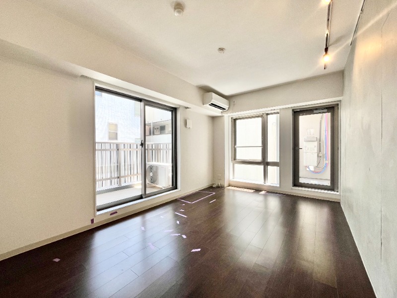 居室・リビング　※２０１号室参照※