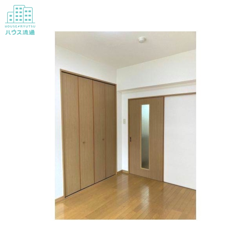 居室・リビング　※別号室の写真です