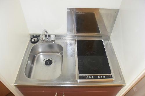 キッチン　ラジエントヒーターで安心!