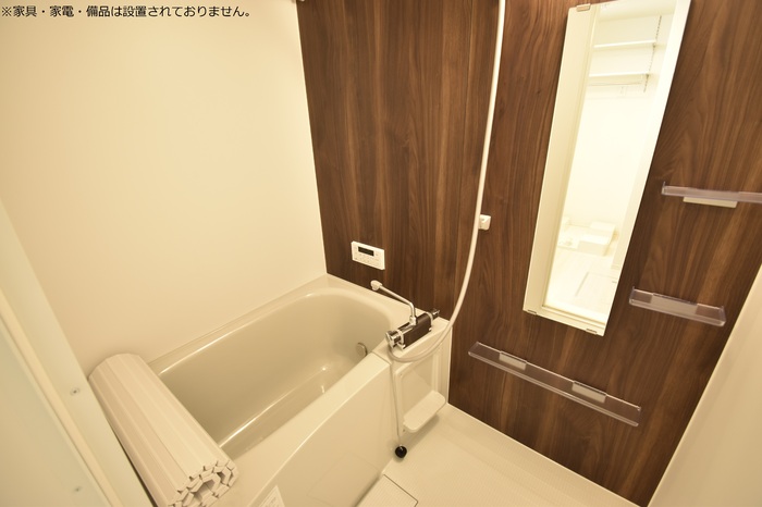 バス・シャワールーム　コンパクトで使いやすいお風呂です