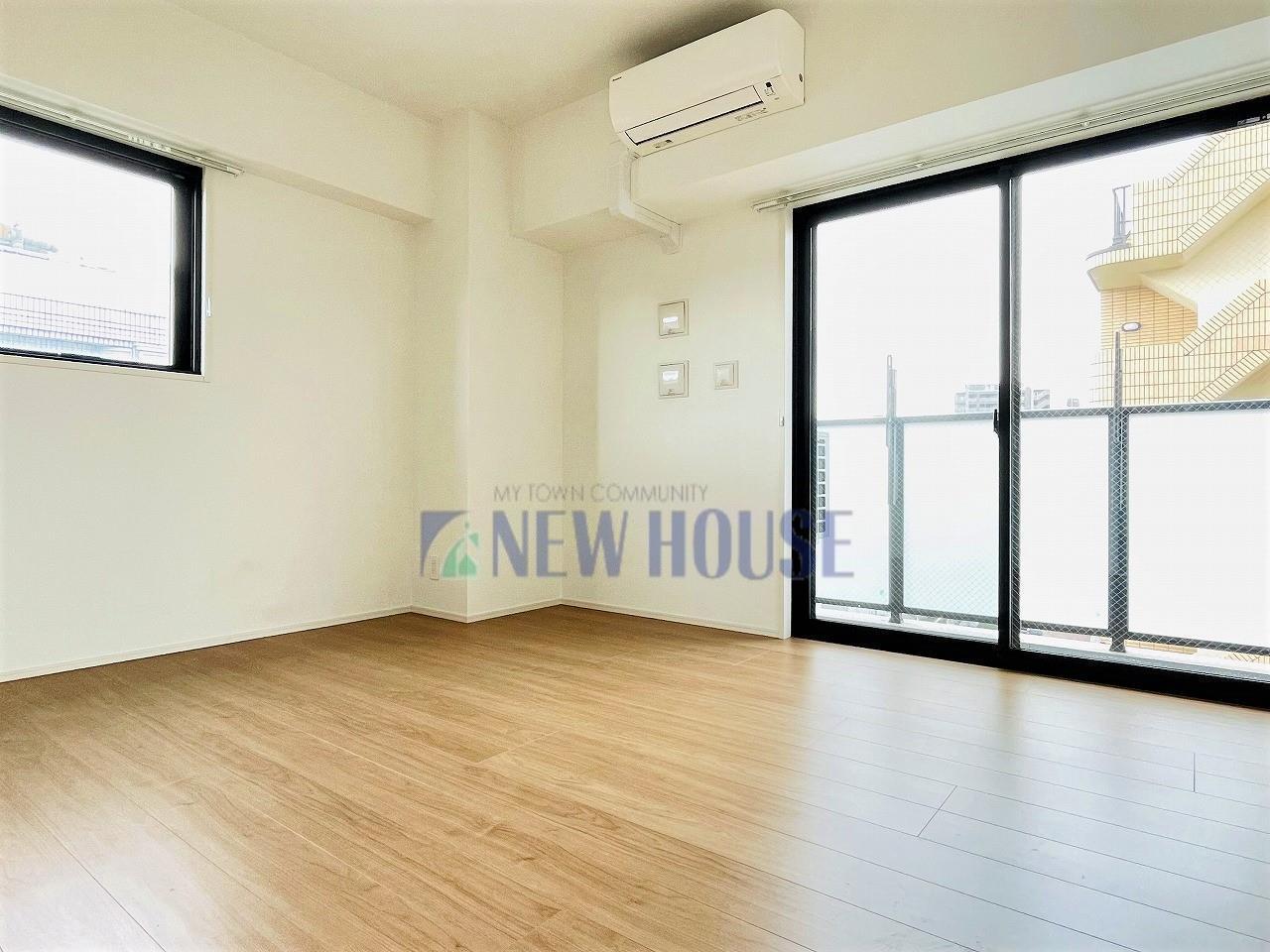 居室・リビング　角部屋・２面採光のリビング