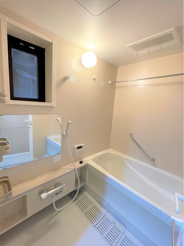 バス・シャワールーム　バス（前回内装時2022年4月撮影）