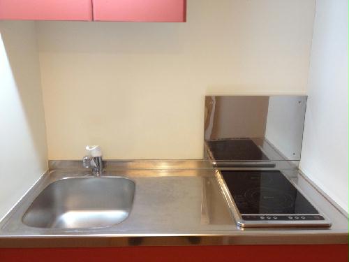 キッチン　コンロの仕様が異なる場合があります