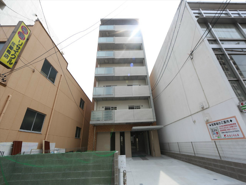 建物外観　外観　防犯カメラ　オートロック　宅配ＢＯＸ完備