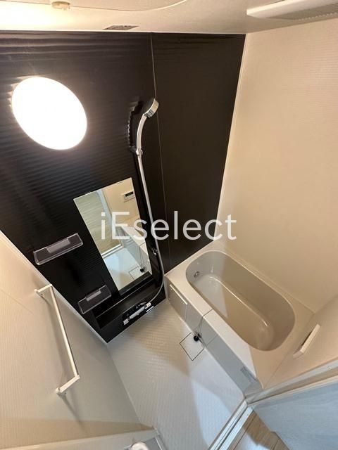 バス・シャワールーム　一日の疲れを癒すバスルーム