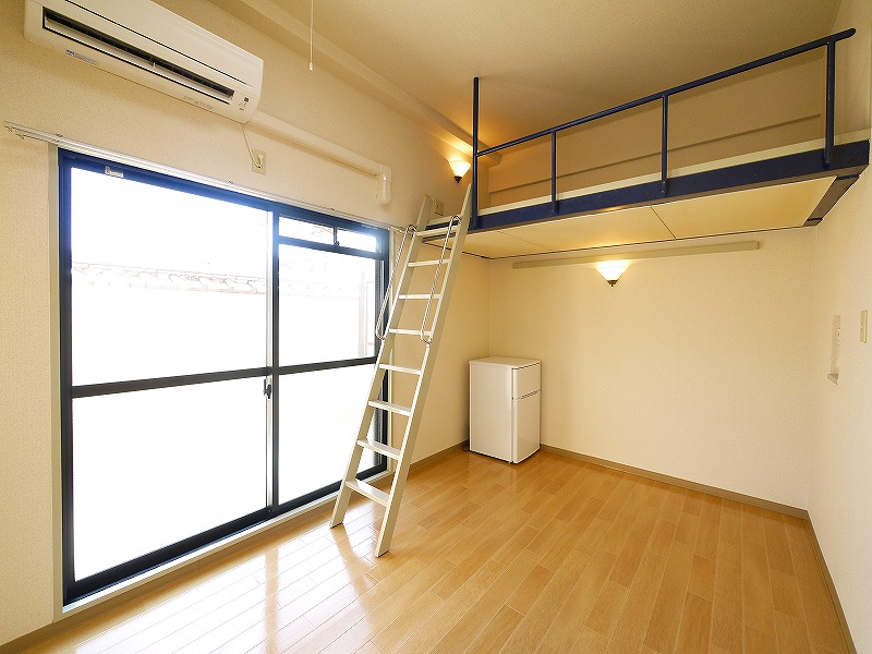 居室・リビング　使いやすい居間です