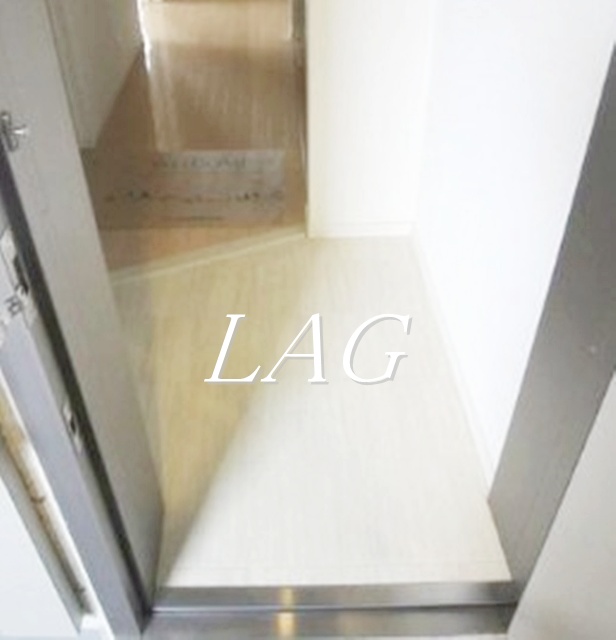 玄関　玄関です。