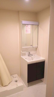 洗面設備　独立洗面台で身支度をすべて済ませてしまいましょう