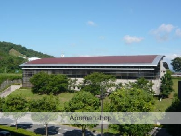 図書館　東広島市立中央図書館（図書館）まで230m
