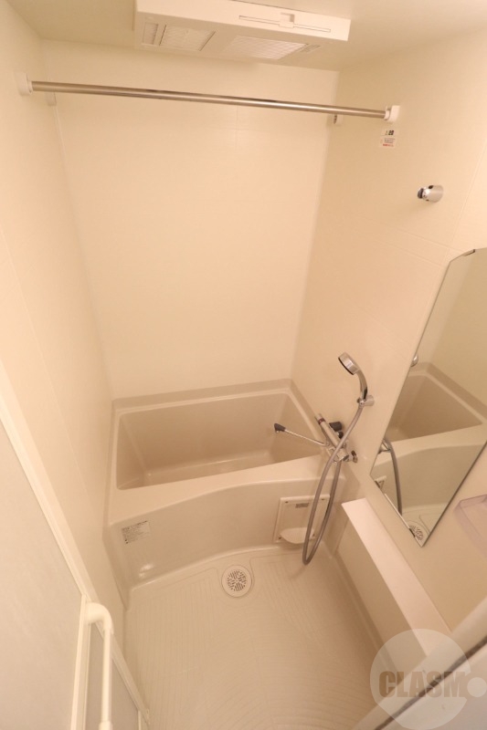 バス・シャワールーム　浴室乾燥機付き