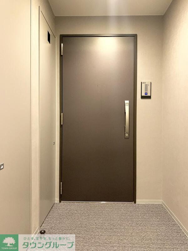 玄関　お部屋探しは株式会社　タウンハウジング　までお気軽にお問合…