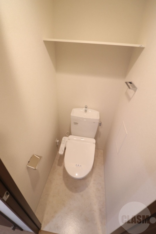 トイレ　温水洗浄便座