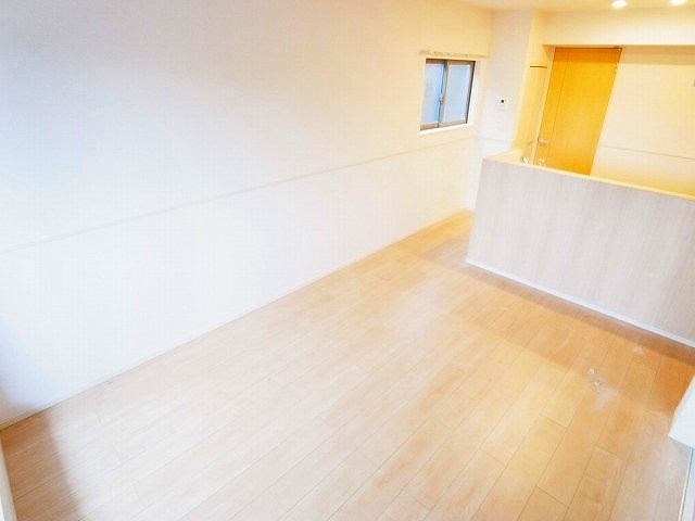 居室・リビング　別部屋参考写真