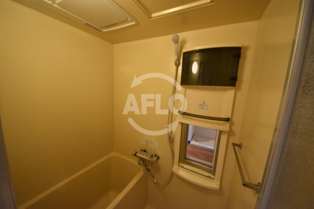 バス・シャワールーム　レジディア天神橋　浴室