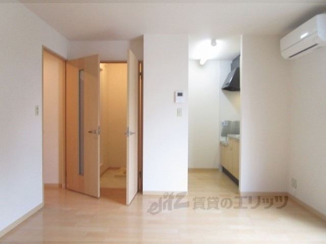 居室・リビング　広くてキレイなお部屋です。