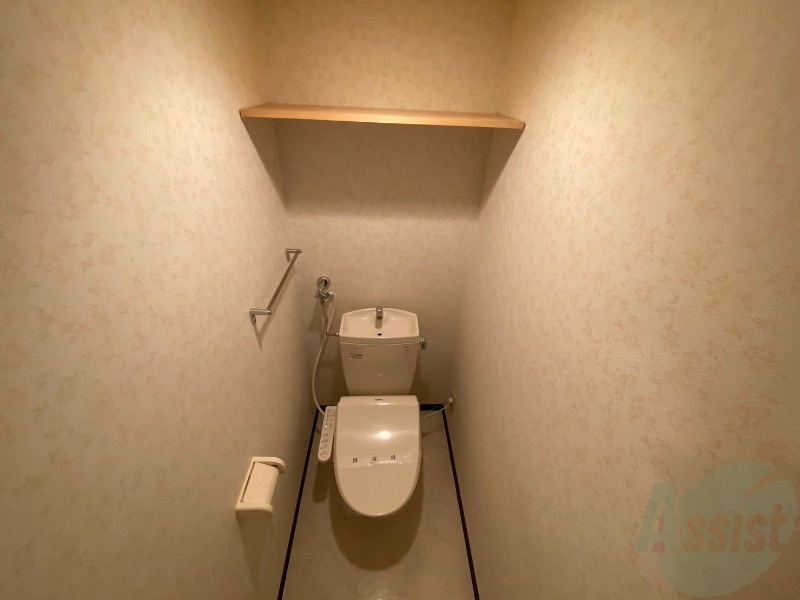 トイレ　ウォシュレット機能がついたトイレ。安心して使用できますね。