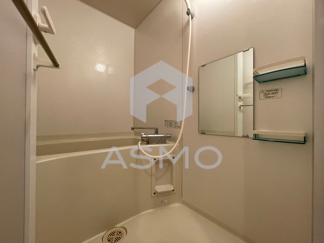バス・シャワールーム　同マンション別部屋参考写真