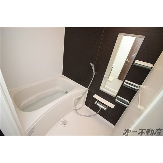 バス・シャワールーム　バスルーム