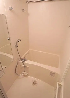 バス・シャワールーム　別部屋の画像を使用しております。