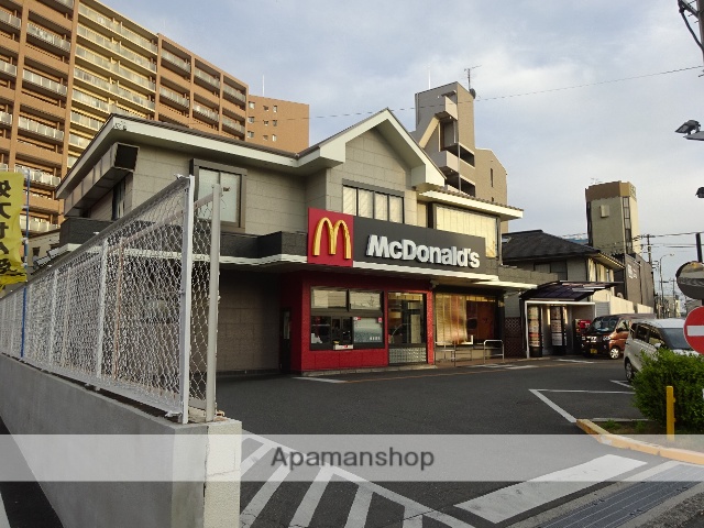 飲食店　マクドナルド香里園店（飲食店）まで302m