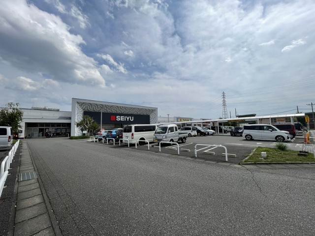 スーパー　西友伊勢崎茂呂店（スーパー）まで1107m
