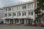 小学校　むつ市立苫生小学校（小学校）まで190m