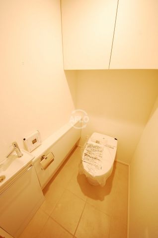 トイレ　One Shinmachi 温水洗浄便座