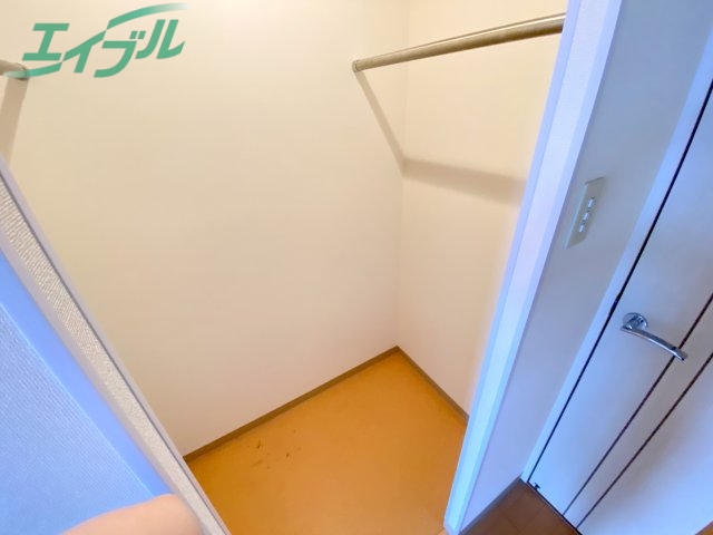 収納　反転同型タイプ