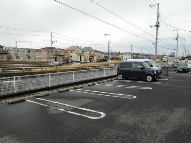 駐車場　駐車場完備です