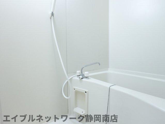 バス・シャワールーム　きれいなお風呂です