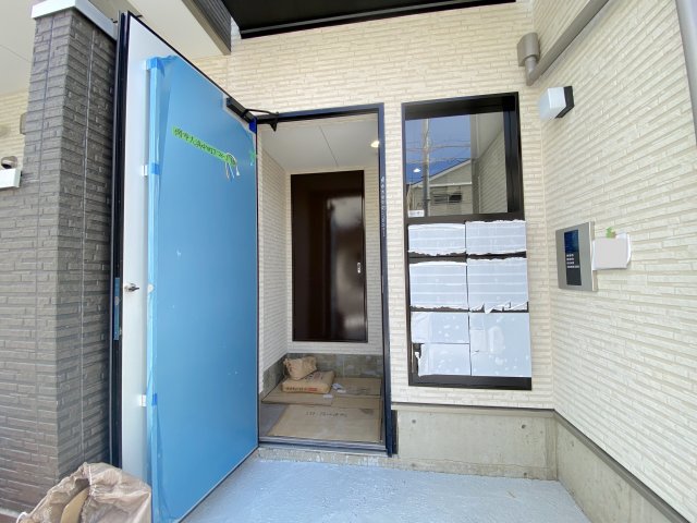 エントランス　清潔なエントランスです