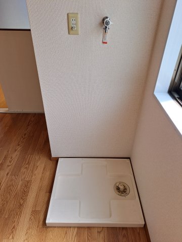 その他　室内洗濯機置場です