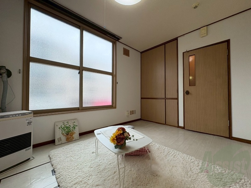居室・リビング　広くてキレイなお部屋が広がっていて、充実した生活が送れそう。