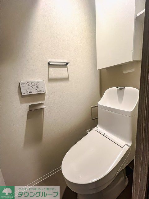 トイレ　※写真は同タイプ住戸です。