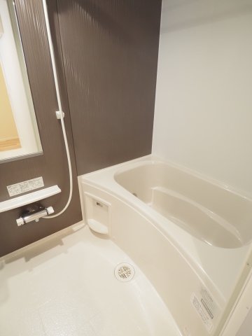 バス・シャワールーム　※同物件別部屋参考写真