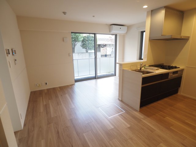 居室・リビング　※同物件別部屋参考写真