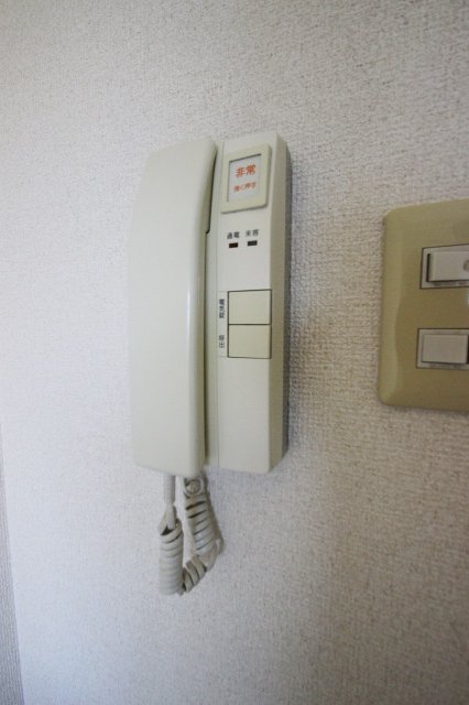 セキュリティ　同物件別号室のものです。