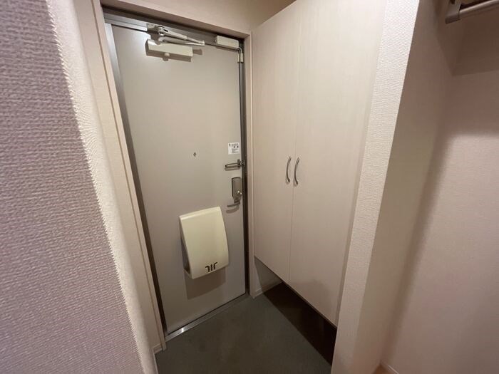 玄関　シューズボックス付き