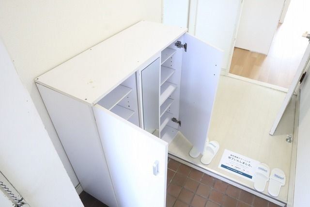 玄関　バルコニー