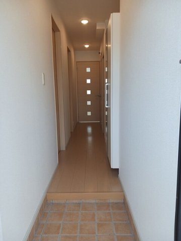 玄関　落ち着いた玄関です