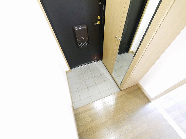 玄関　収納もある玄関です