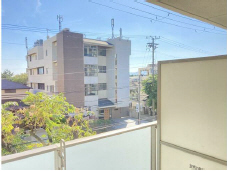 バルコニー　この写真は同マンションの他のお部屋のものです