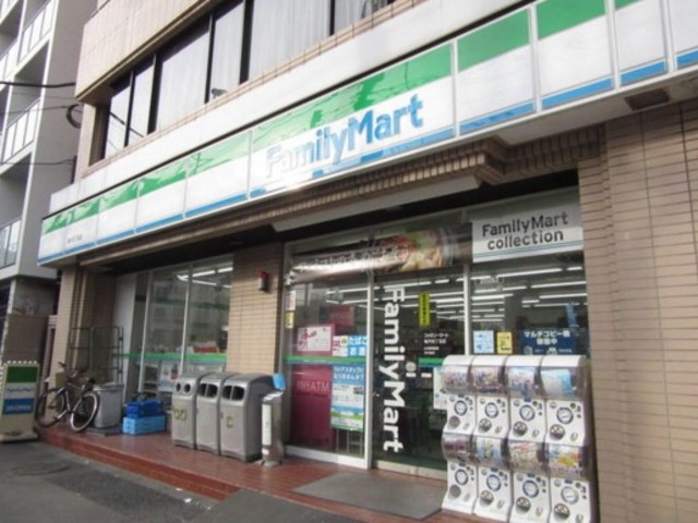 コンビニ　ファミリーマート亀戸四丁目店（コンビニ）まで200m