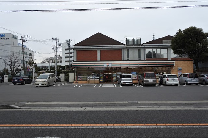 コンビニ　セブンイレブン藤沢片瀬店（コンビニ）まで674m